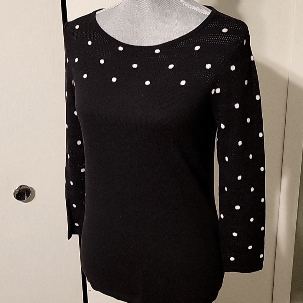 August Silk black polka dot three-quarter sleeve sweater